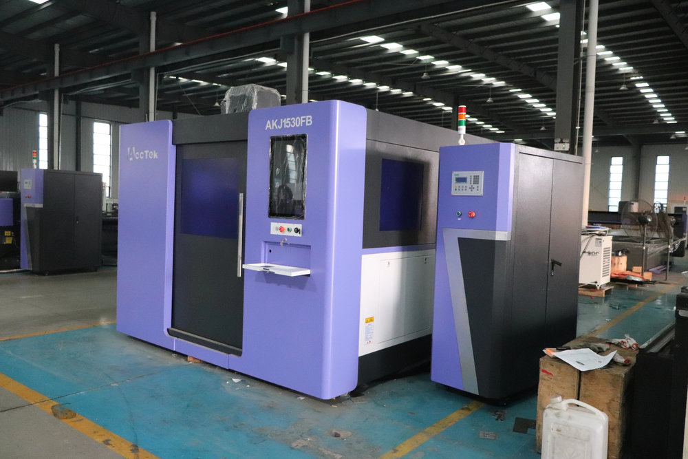Safety Enclosure Fiber Laser C - مراجعة Industrial Laser Enclosure وسعره
